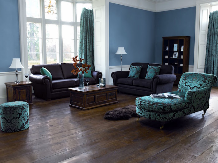 meubles couleur marron acajou accorder couleurs avec prune et turquoise