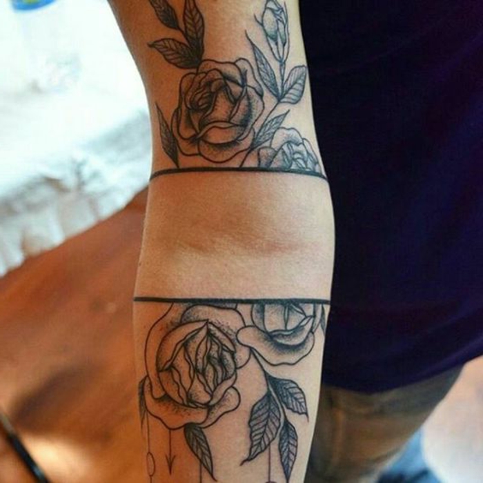tatouage manchette, roses tatouées avec encre noire, manchette tatouage femme