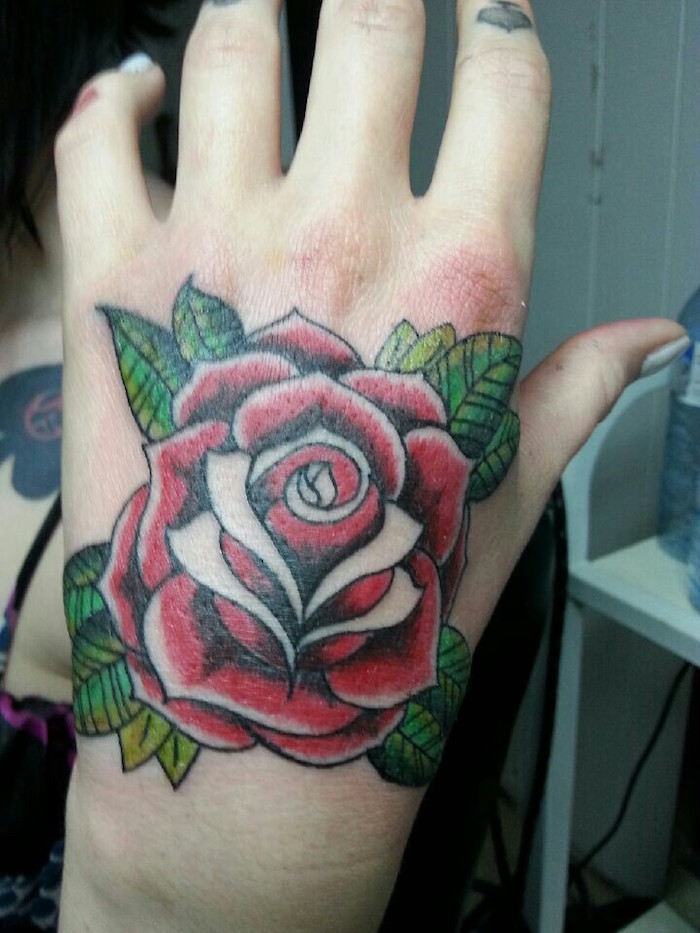 dessin rose tattoo main roses rouge tatouage mains
