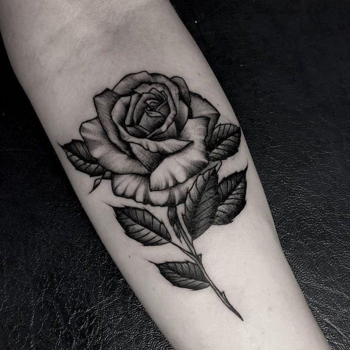 Tatouage rose Un bouquet d id es en 50 mod les