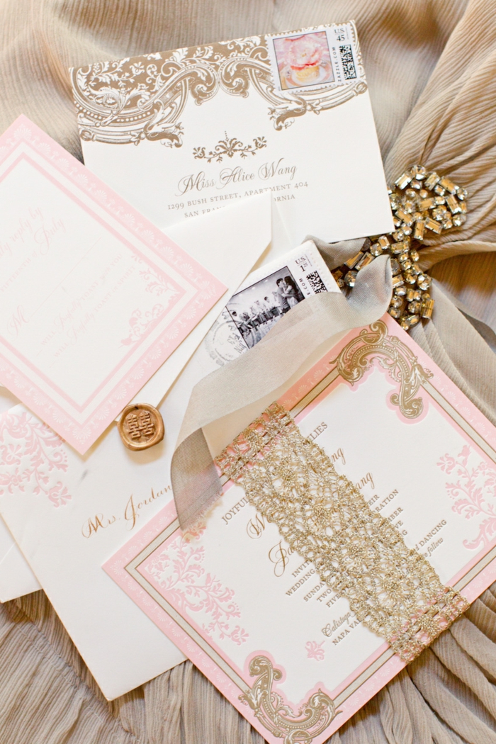 Carte invitation disney faire part mariage conte de fée idées cool en rose et blanc