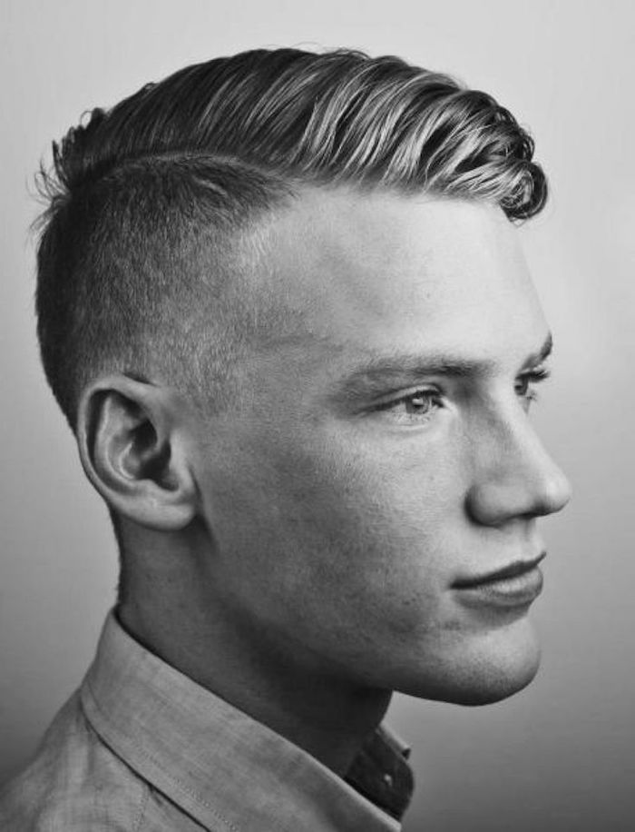 coiffure homme coupe court coté sur le cotés années 60 blond