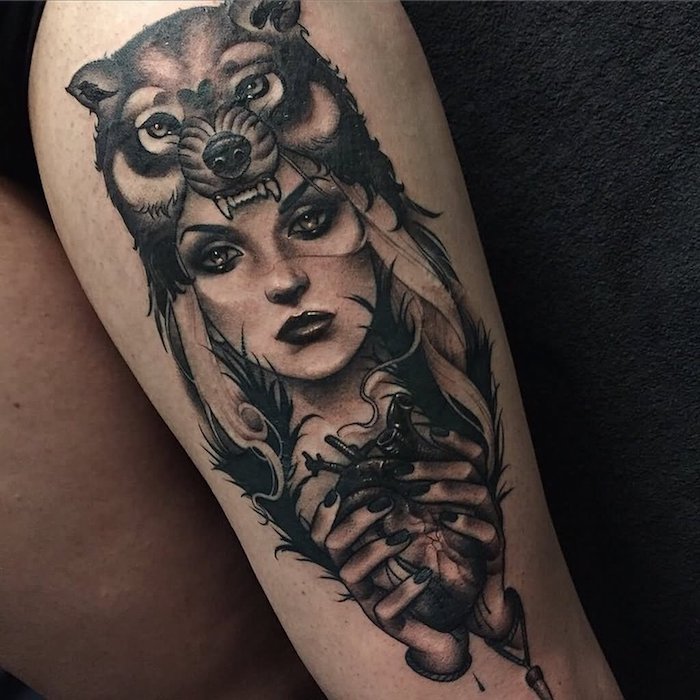 tatouage loup signification, art corporel pour femme, tatouage visage femme et tête d'animal