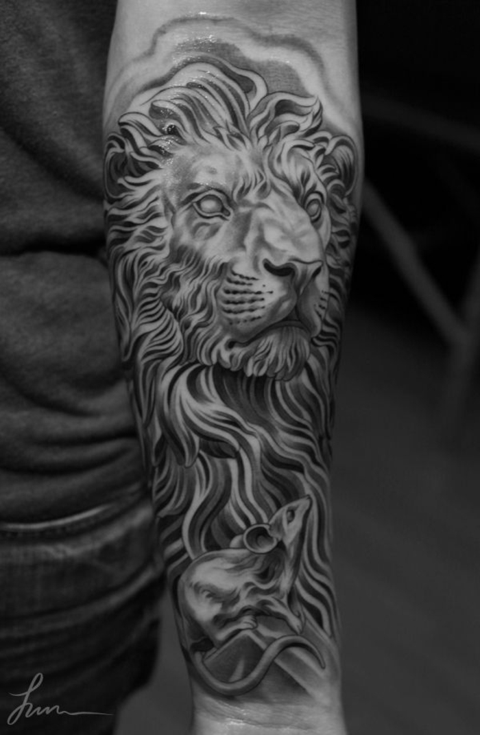 Lion rose tattoo tete de lion tatoo idée tattoo lion tribal manchette