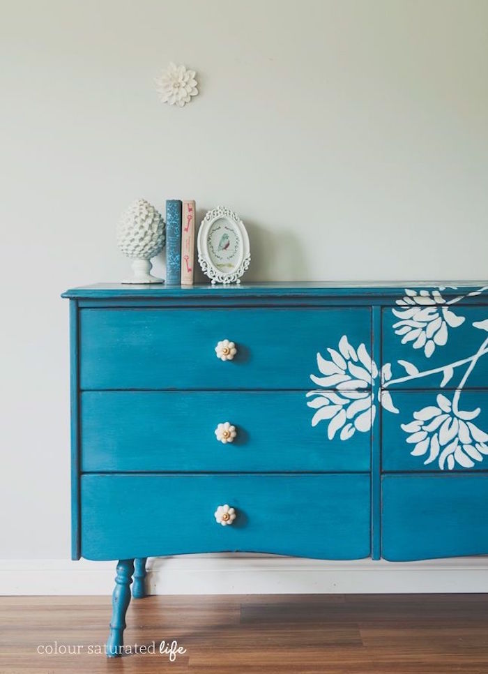 renover une commode meuble relooké avant apres repeindre une armoire en bleu