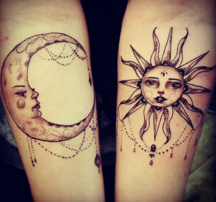 signification tatouage lune, jolie lune et soleil sympathique décorés d'ornements