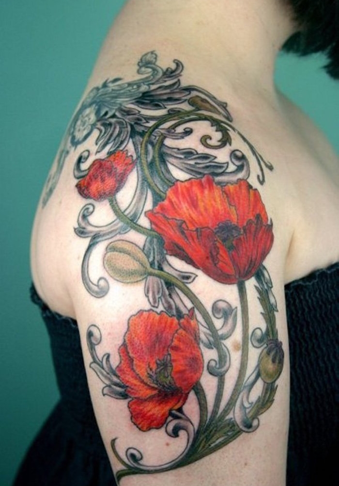 tatouages fleurs rouges et signification coquelicot sur épaule
