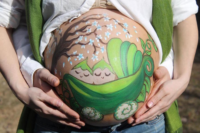 dessin sur femme enceinte body painting