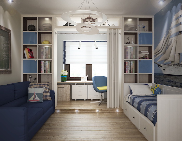 chambre garcon, étagère verticale en bois blanc, canapé en bleu foncé avec coussins décoratifs
