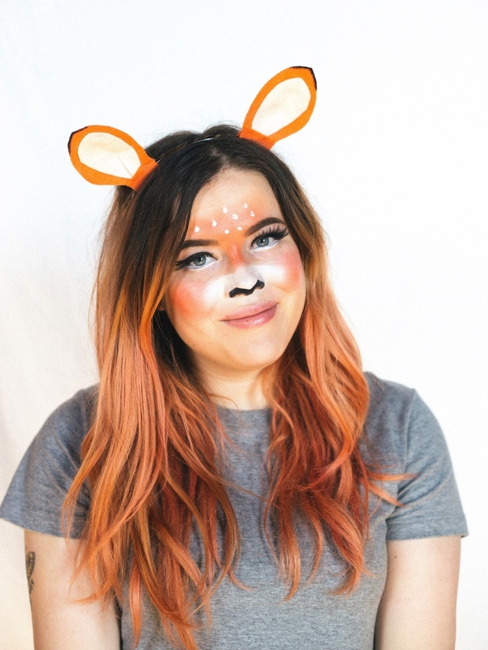 maquillage pour halloween rapide et facile inspiré du filtre snapchat cerf, maquillage de cerf artistique aux nuance d'orange