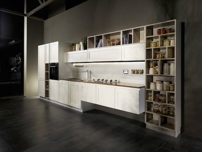 modele de cuisine, revêtement de sol en bois peint noir, meubles de cuisine en blanc avec rangement vertical