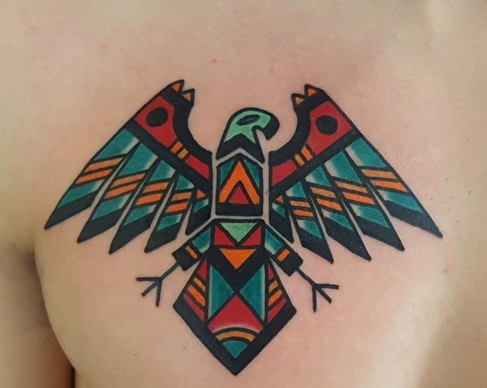 idée tatouage pour homme, petit dessin en couleurs à design aigle aux ailes indiens