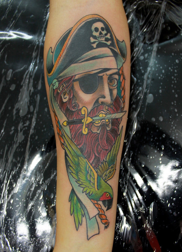 tattoo marin tatouage tete de mort pirate