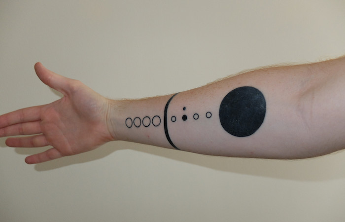 tatouage systeme scolaire voie lactée tattoo planetes soleil
