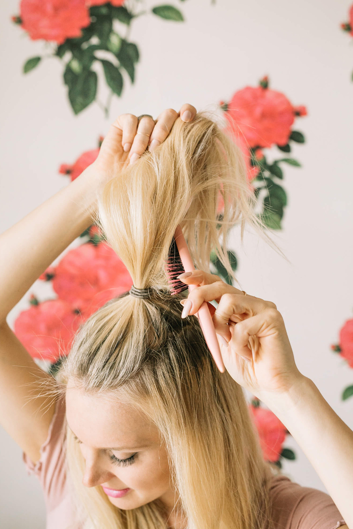 ondulations sur les longueurs des cheveux pour donner plus de volume à ses cheveux