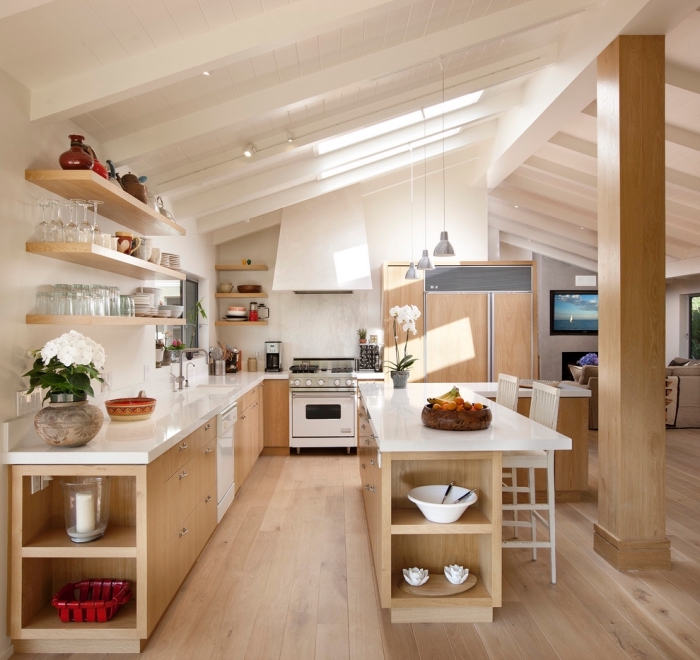 meuble d angle cuisine, cuisine avec fenêtres de plafond blanc, meubles de cuisine en bois avec comptoirs blancs