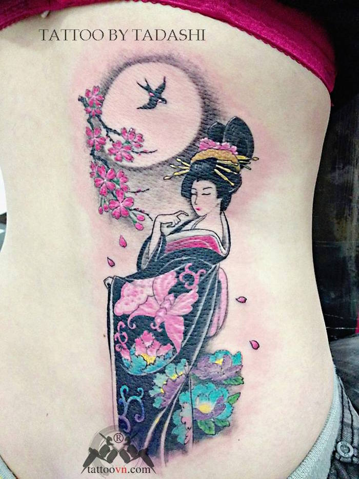 tatouage japonais bras manchette japonaise tattoo femme japon couleurs