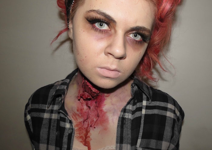 maquillage de mort vivant pour enfant morsure de zombie
