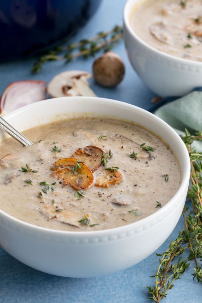 recette de soupe d'hiver crémeuse aux champignons 