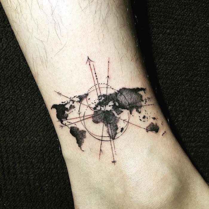 tattoo carte du monde tatouage mappemonde cheville
