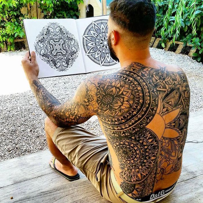 tatouages mandala dos entier homme tattoo integral