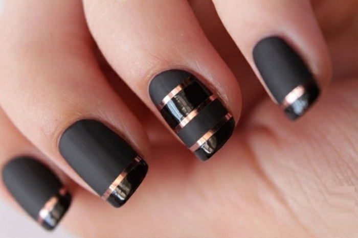 Belle déco ongles vernis effet mat nail arts décoratif ongle french original noir et doré