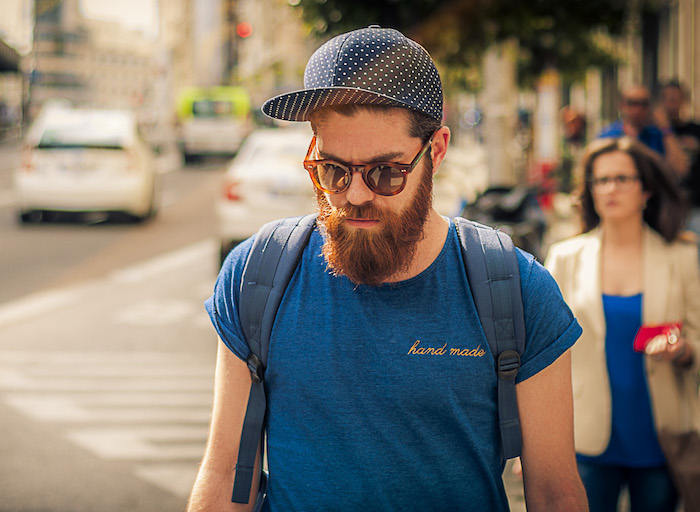 comment avoir une grosse barbe rousse homme hipster