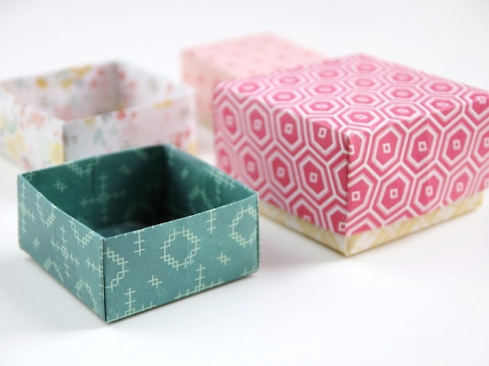 résultat final tuto paquet cadeau une boite origami, technique japonaise de pliage facile pour créer un emballage pour cadeau