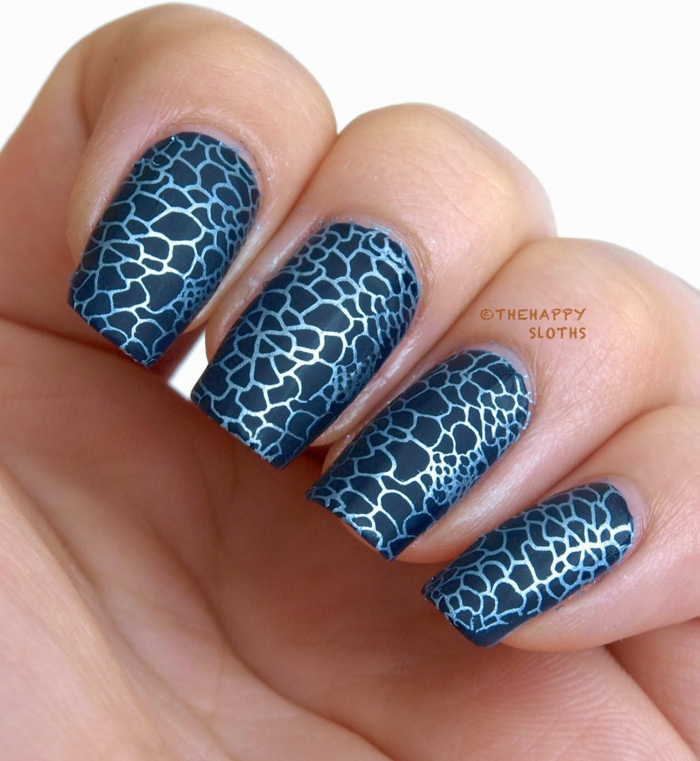 Superbe nair art black matte nails shiny tips comment