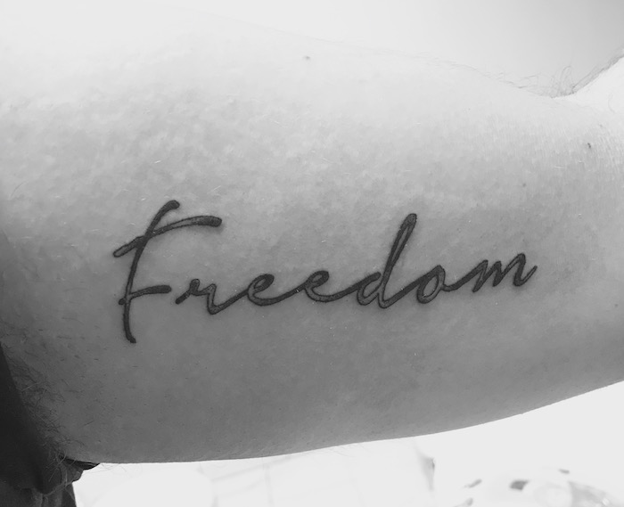 tatouage de la liberté tattoo freedom sur le bras