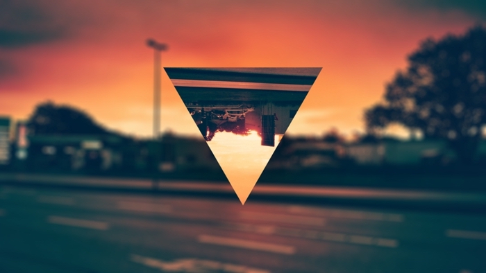 fond d'écran stylé swag, photo paysage coucher de soleil et rouge en couleurs chaudes avec triangle miroir