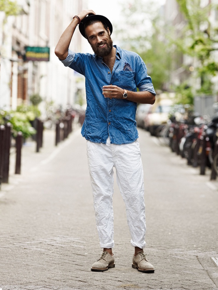 chemise denim homme froissée effet pantalon lin blanc style tenue bobo hipster