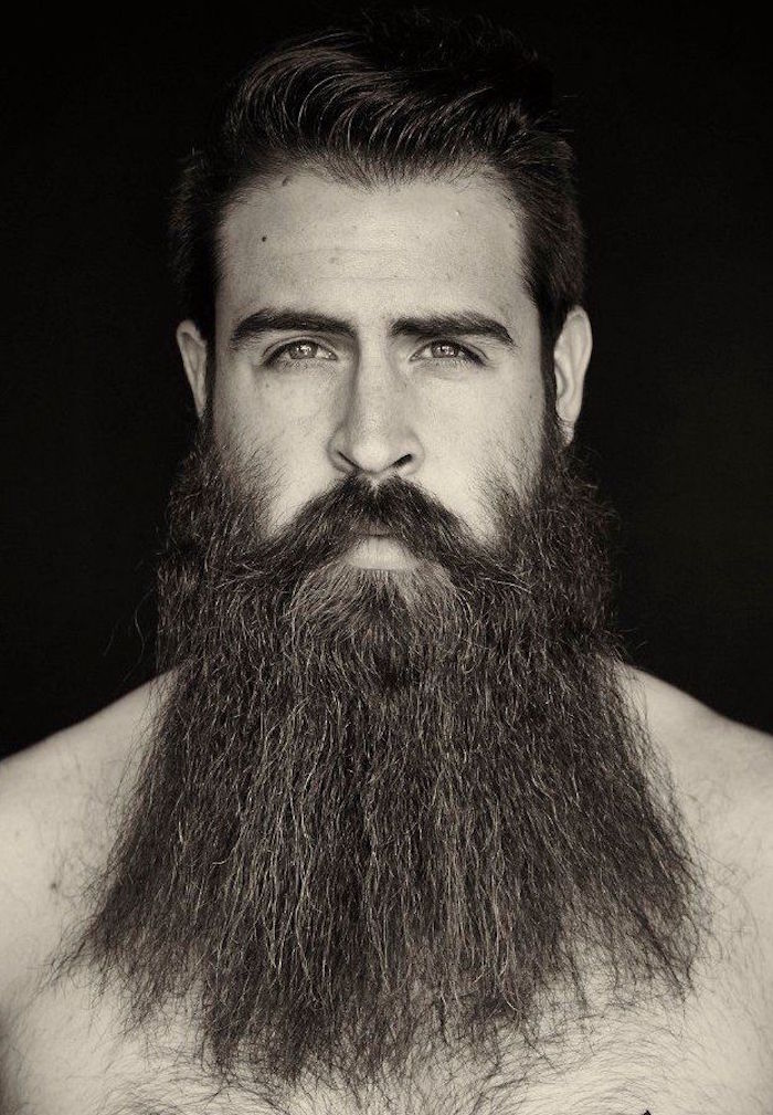 modele de grosse barbe homme droite 