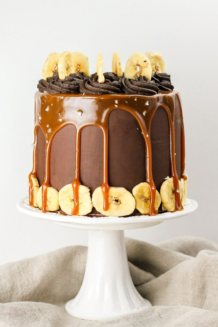 Anniversaire surprise gâteau d anniversaire adulte chocolat et banane au caramélises 