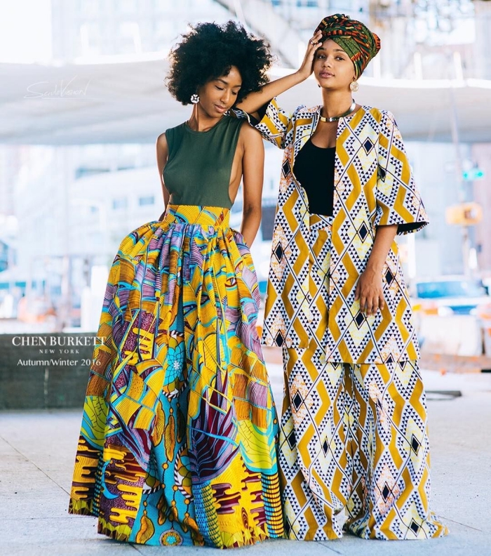 idée coiffure avec foulard africain aux cheveux attachés, modèle de jupe africaine longue avec poches et taille haute