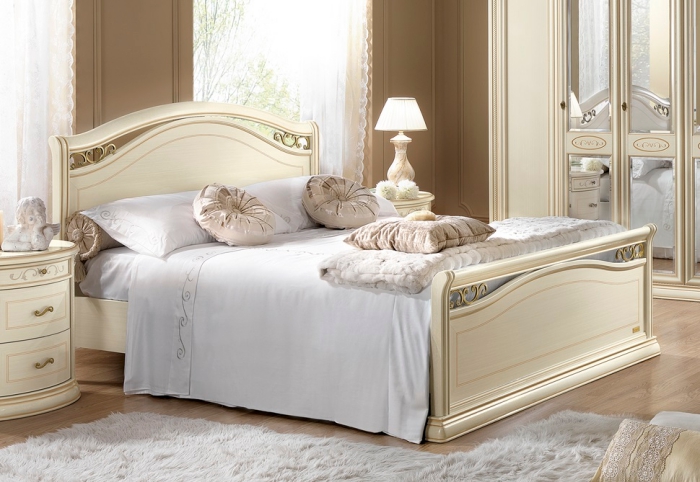 association couleur beige et blanc pour la déco de la chambre moderne aux meubles à design vintage de couleur beige et blanc