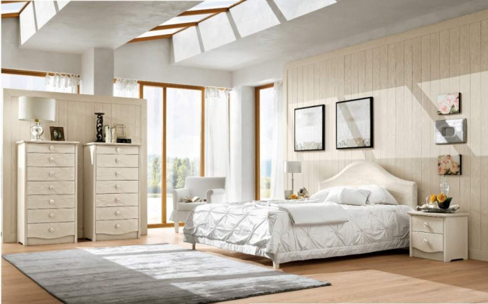 chambre design blanc et beige au plafond en béton et fenêtres bois avec revêtement mural en bois clair