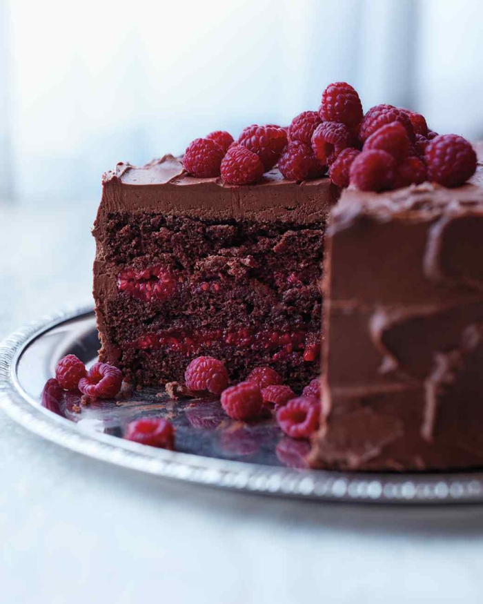 recette facile de martha stewart pour un gâteau au chocolat ultra moelleux avec framboises 