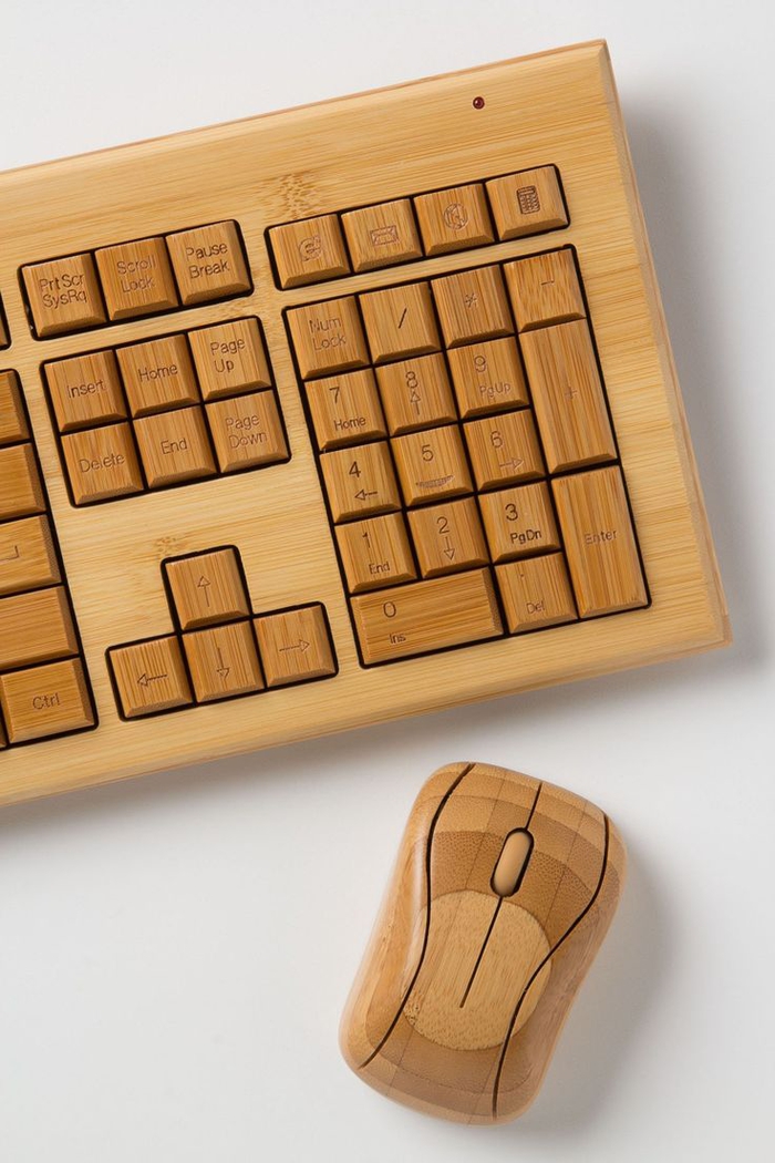clavier et souris en bambou au design original, idée de cadeau saint valentin pour un homme geek