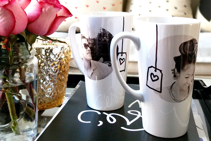 mug personnalisé décoré de photo noir et blanc couple femme homme sur des tasses à thé blanches, idée cadeau pour sa copine