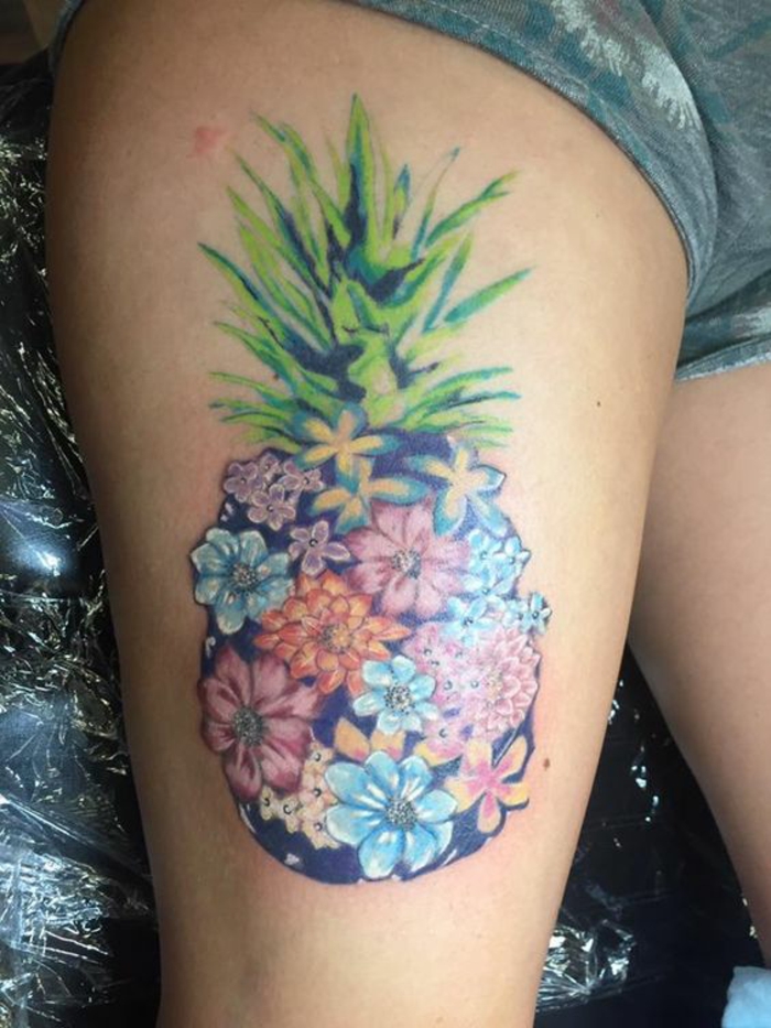 Joli tatouage quels sont les plus beaux tatouages feminin ananas