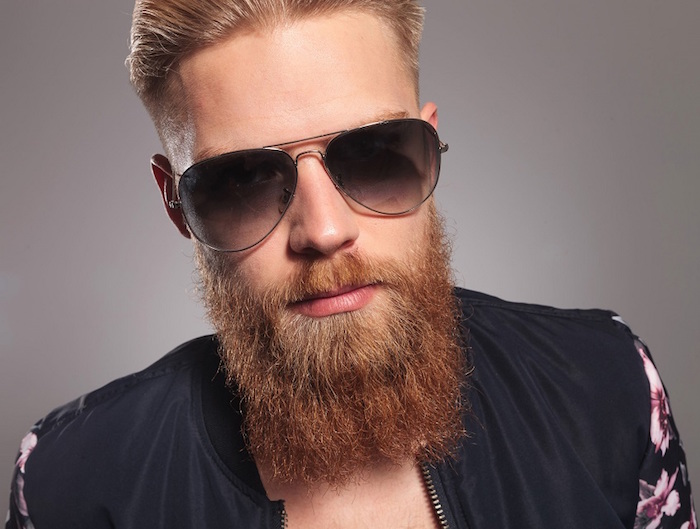 coupe homme avec barbe longue rousse style yeard beard zz top
