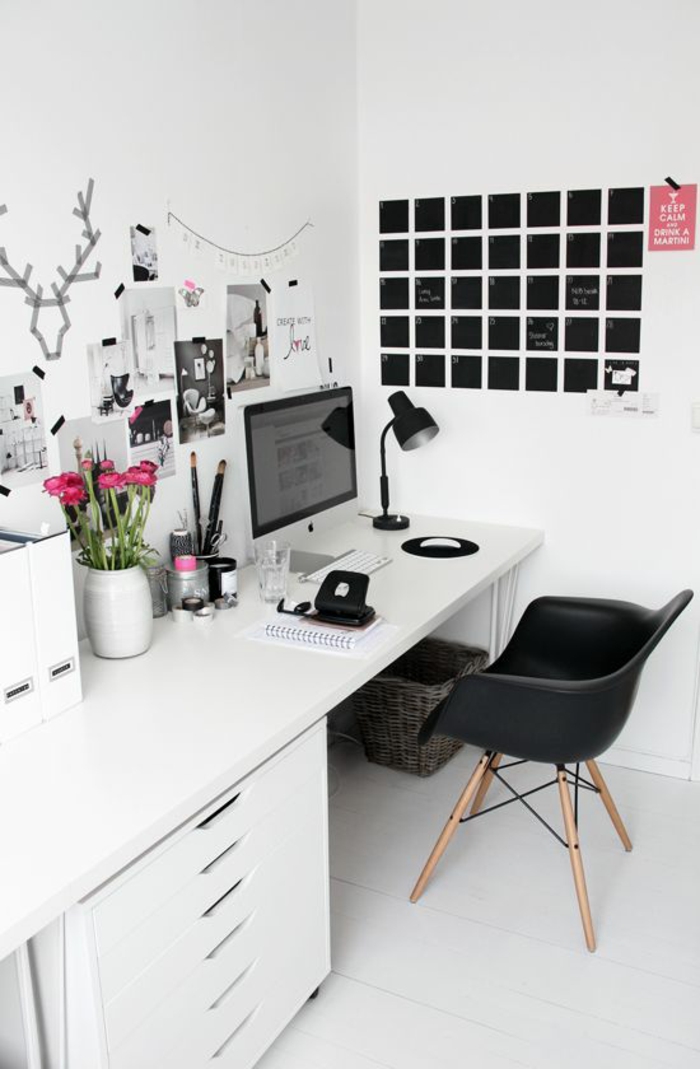 décor en noir et blanc, chambre d'étudiant, amenager studio 15m2, decoration interieure appartement, bureau avec plan de surface blanc lisse 
