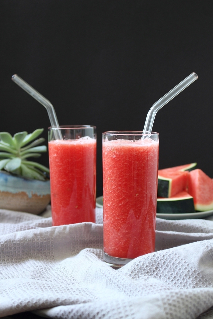 boisson minceur rafraîchissante pour une alimentation saine en été, comment faire un smoothie à la pastèque