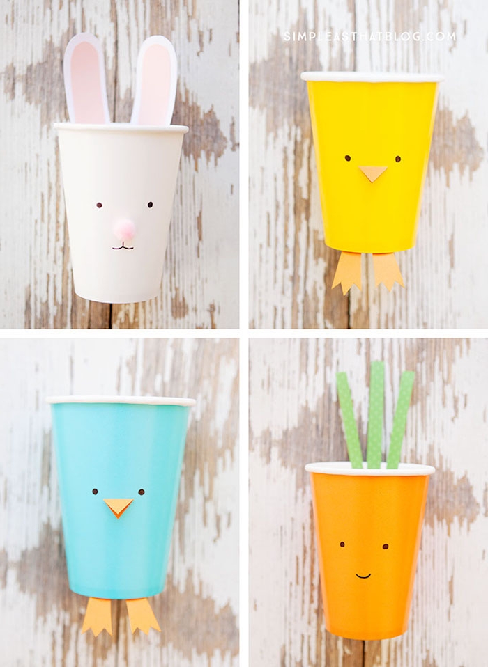 exemple d activité manuelle primaire, gobelets en plastique colorés avec des éléments visage en papier et dessin, carotte, poussin et lapin de paques