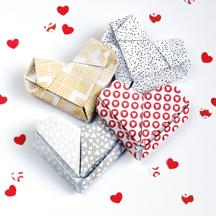 idée pour un bricolage origami facile pour la saint-valentin, comment faire de petites boîtes cadeaux façon coeurs origami
