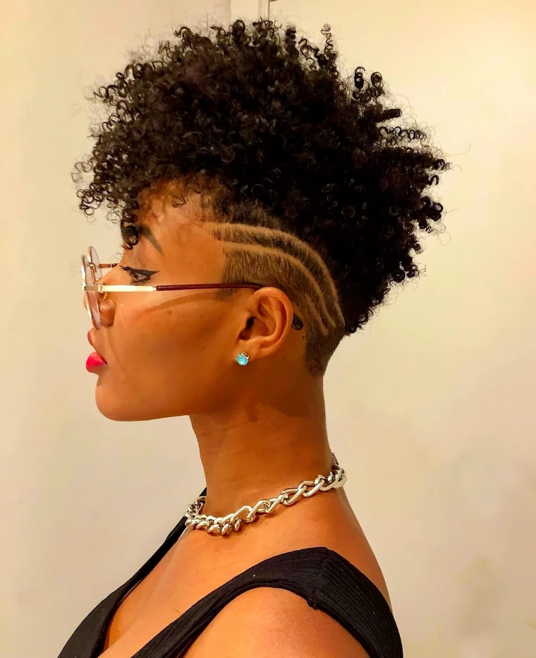 faux hawk coupe afro femme