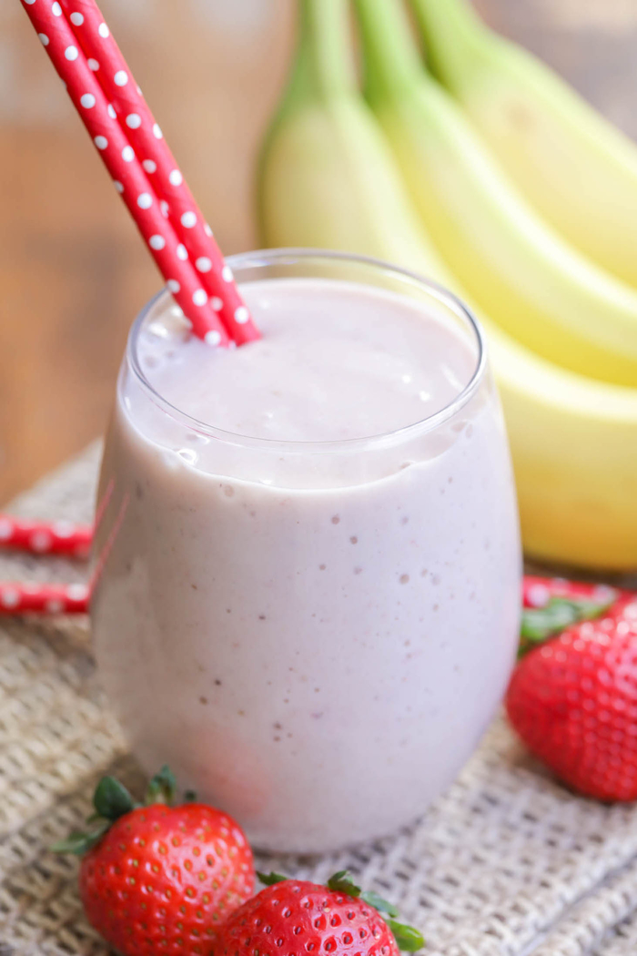  recette facile de smoothie à la banane et fraises avec peu d'ingrédients, qu'est ce qu'un smoothie et comment le préparer