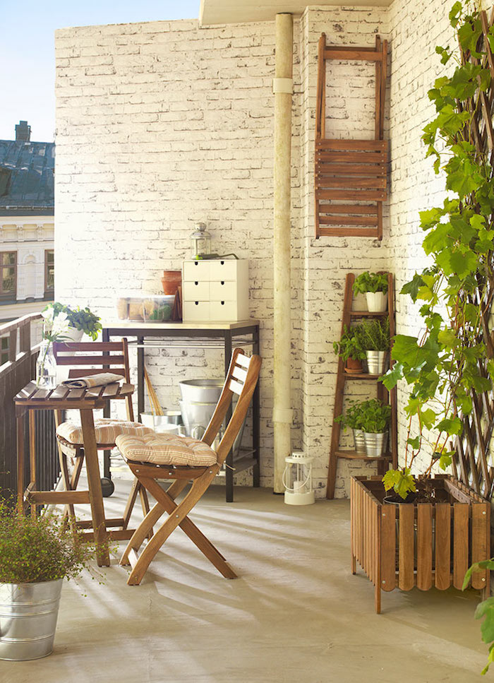 meubles en bois pour terrasses et balcons, jardiniere murale pour lierre