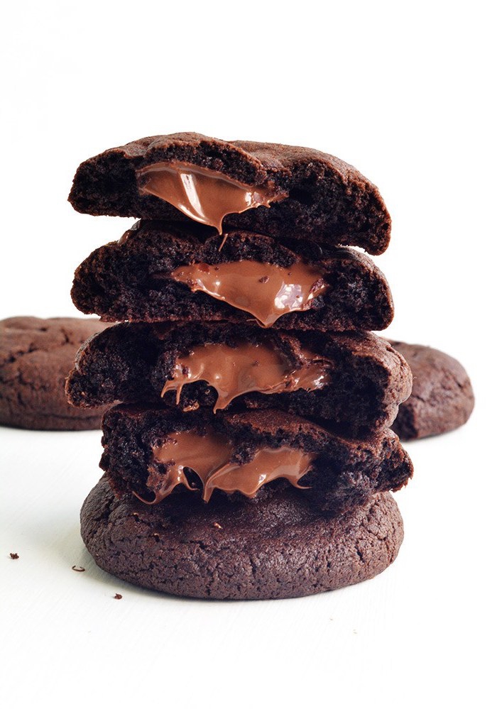 recette facile et gourmande de cookies nutella décadents fourrés à la ganache au chocolat